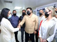 Rehabilitadas y full dotadas dejó Ernesto Luna la Sala de Parto y UCI-P del HUMNT.