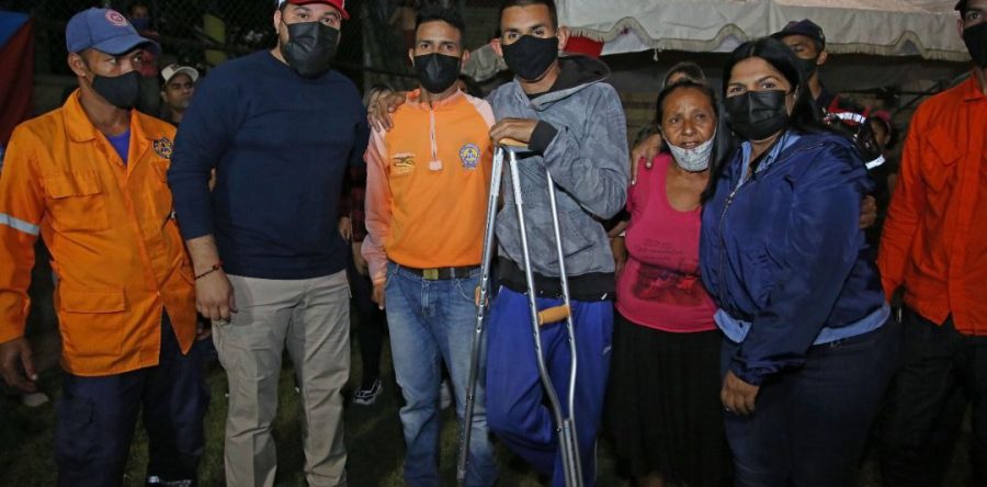 Gobernación dota a escuelas deportivas de Caripe.