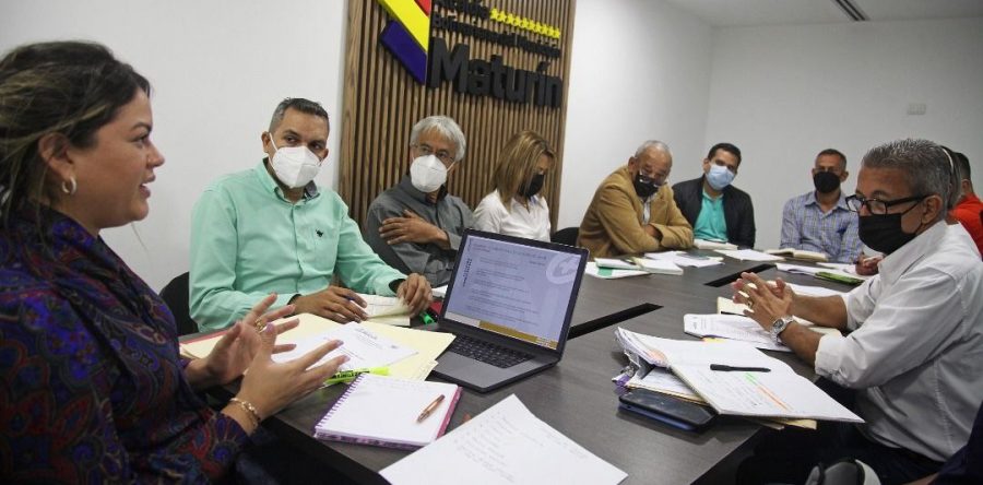 Alcaldesa Ana Fuente evaluará proyectos para transformar el transporte público en Maturín.