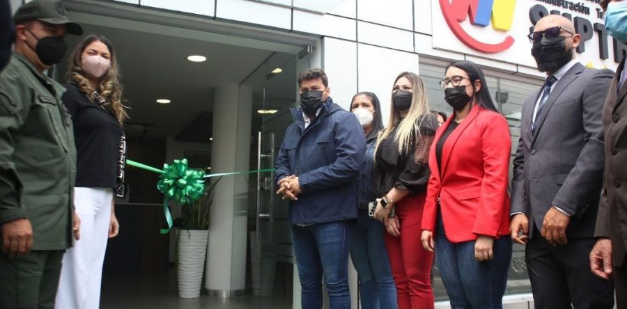 Fuentes inaugura oficina tributaria para atender a más de 6 mil contribuyentes.