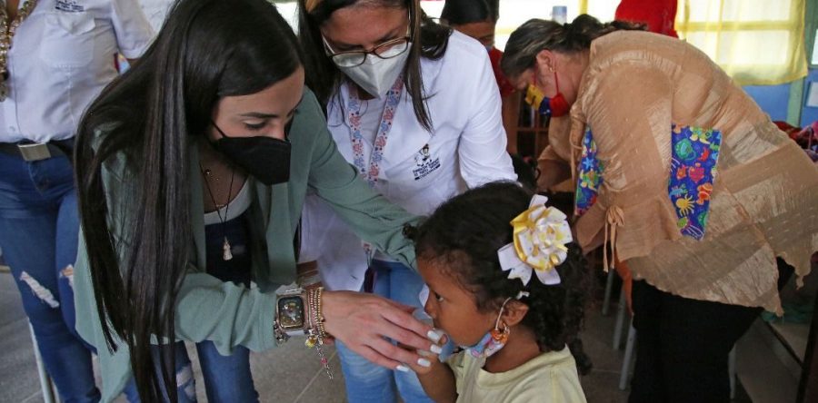 Inician jornadas de desparasitación en escuelas de la Fundación El Niño Simón.