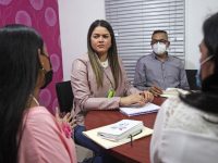 Alcaldesa Ana Fuentes inicia trabajos de rehabilitación de la Casa de la Mujer.
