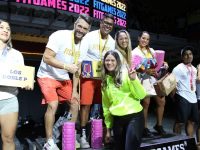 Gobernador y alcaldesa de Maturín imponen medallas a campeones del Fitgames Monagas 2022.