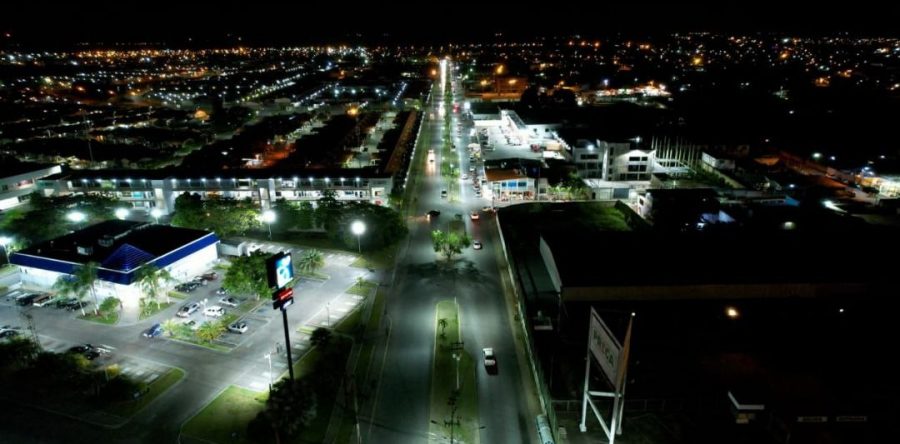 Iluminan la avenida Alirio Ugarte Pelayo de Maturín.