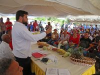 Gobernador Ernesto Luna insta a crear centros de a copio en municipios productivos.