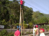 Luna fortalece alumbrado público en Río Cocollar municipio Acosta.