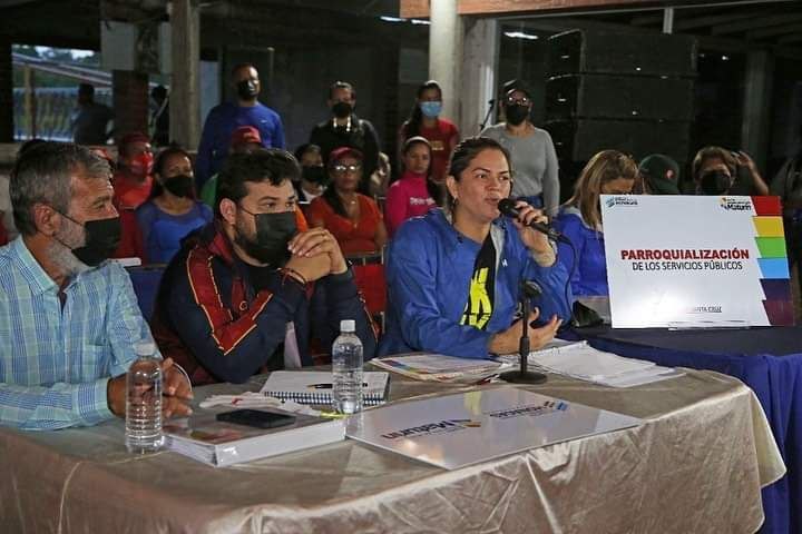 OFRECIENDO SOLUCIONES.