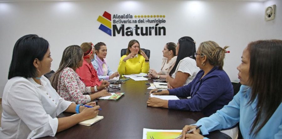 Alcaldesa Ana Fuentes presenta ordenanza para protección de los niños, niñas y adolescentes.