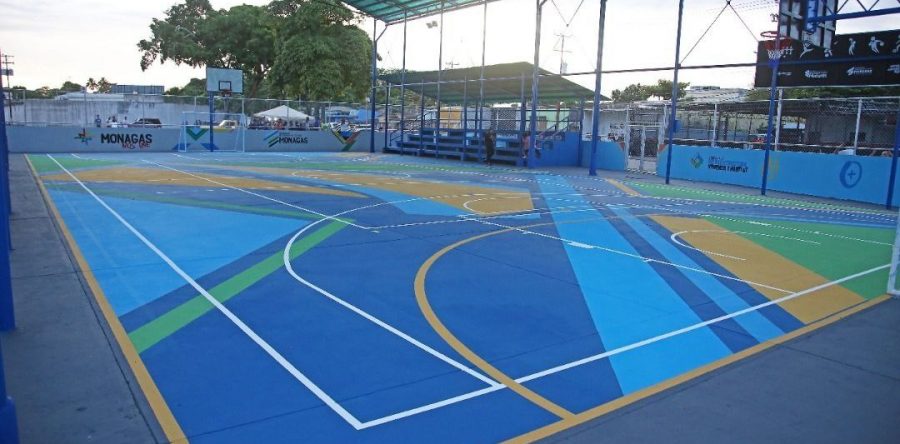 Repotencian cancha multiuso en el sector Brisas del Orinoco en Maturín.