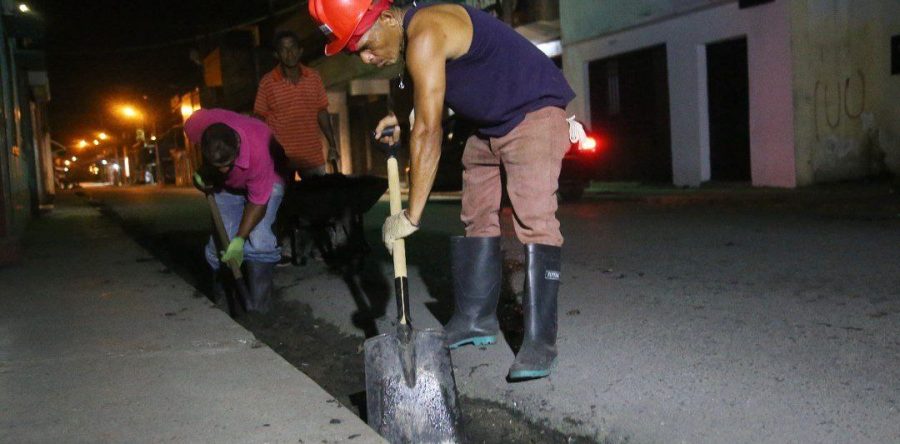 Despliegan plan de saneamiento en plazas Hugo Chávez y El Indio de Maturín.