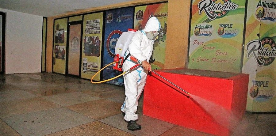 Plan de desinfección se mantiene en instituciones y espacios públicos de Maturín.