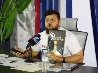 Gobernador Ernesto Luna inicia su programa multimedia “Conectados con Ernesto”.