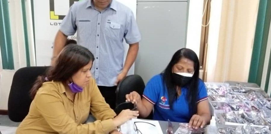 Gobernación otorga lentes correctivos a 90 trabajadores del DIEM y del CNAE.