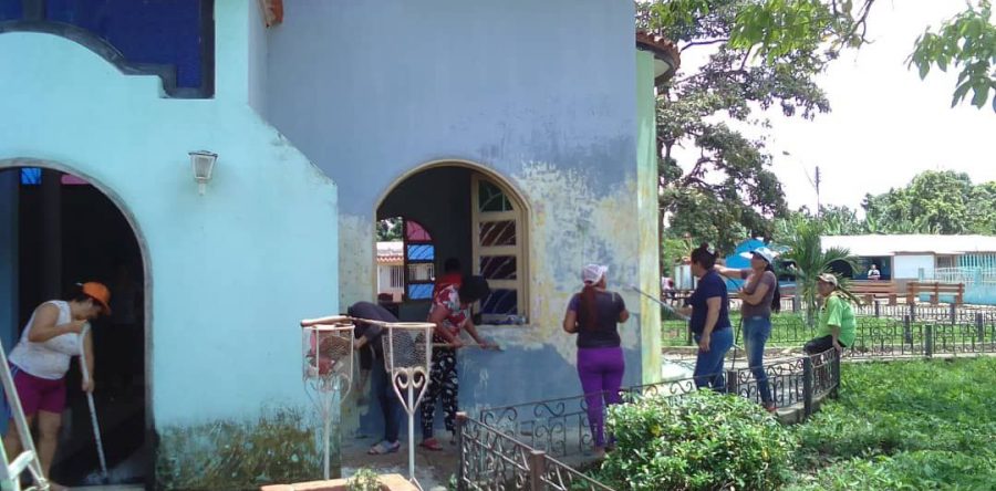 Embellecen el casco central de Morón en el municipio Santa Bárbara.