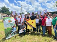 Entregan títulos de adjudicación de tierras a campesinos de Monagas.