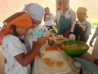 Escuela de Gastronomía de la Gestión Cultural gradúo a 17 mini cocineros.