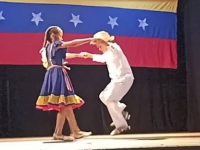 Joroperos de la Escuela “José Alí Moleiro” hacen vibrar la Casa de la Cultura.