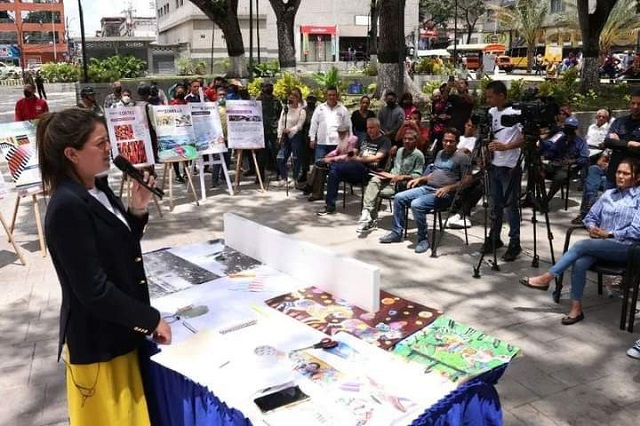 Ana Fuentes: Vestirnos de arte y colores a nuestra Maturín.