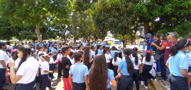 Con deporte y recreación inician año escolar en la escuela Gregorio Rondón de Maturín.
