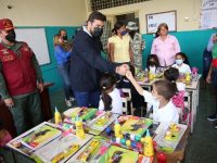 Gobernador Ernesto Luna da apertura al nuevo año escolar en Monagas.