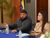 Más de 100 pastores evangélicos de Monagas oraron por Ernesto Luna y Ana Fuentes.