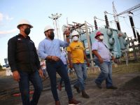 Gobernador Ernesto Luna supervisa trabajos de mantenimiento en subestación La Paz.