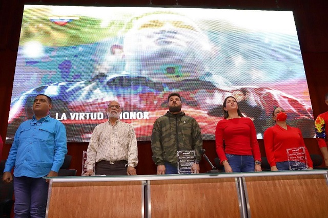 PSUV Monagas entregó reconocimientos a sus bases.
