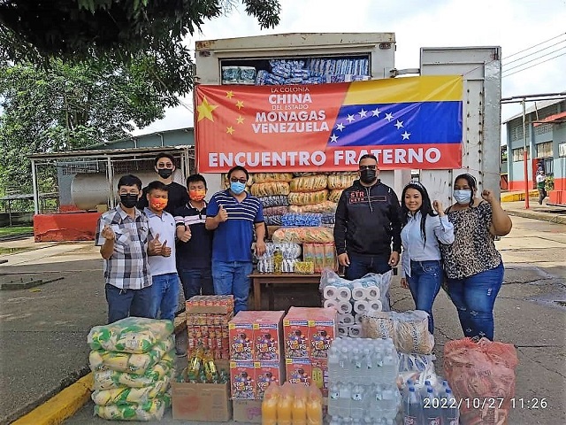 Comunidad china entrega alimentos para familias afectadas en Amana.
