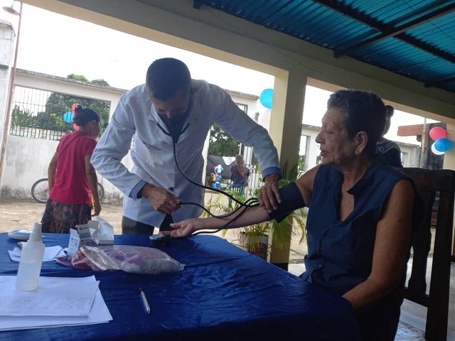 Exitosa jornada integral en la parroquia San Vicente de Maturín.