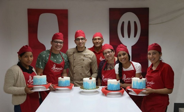 Gobernador Ernesto Luna fortalece con financiamientos nuevos emprendimientos.