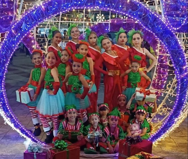 Luces, feria navideña y gaitas alegran a los visitantes de la plaza Rómulo Gallegos de Maturín.