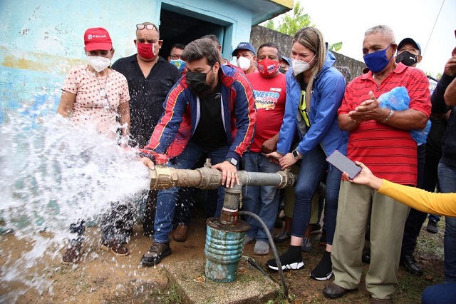 Gobierno de Ernesto Luna mejoró suministro de agua a más de 1 millón 100 mil monaguenses.