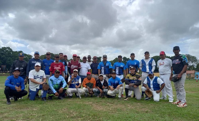 Alcaldía de Maturín realizó jornada deportiva para celebrar el Día del Educador.