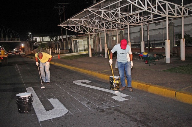 Inician demarcación de 26 paradas en Av. Alirio Ugarte Pelayo de Maturín.
