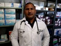 Gobernador Ernesto Luna dota con insumos médicos a centros de salud en Maturín.