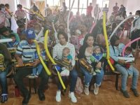 Entregan a 50 niños del municipio Caripe el certificado de 100 % inmunizados.