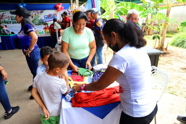 Distribuyen 10,5 toneladas de proteínas a comunidades del punto y círculo de la Base de Misiones Santa Inés II en Maturín