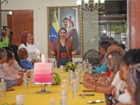 Agasajan a médicos de Monagas en su día