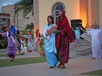 Más de 120 artistas escenifican vida y muerte de Jesucristo en la plazoleta de la Catedral de Maturín