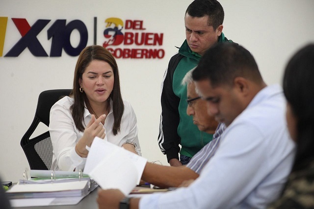 Alcaldesa Ana Fuentes sigue iluminando sectores con el programa Maturín Brilla.