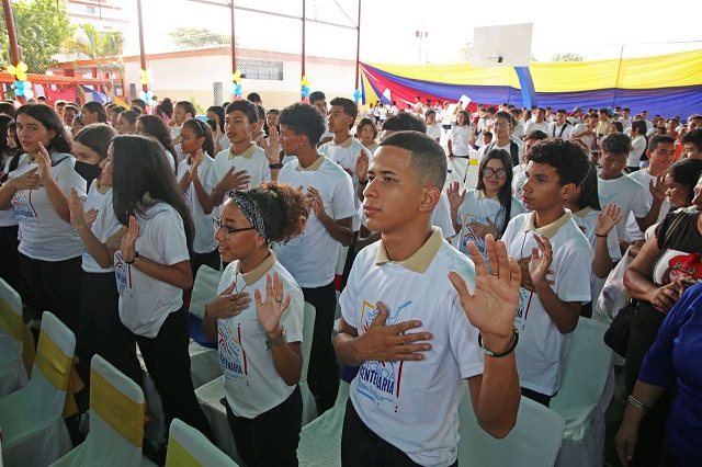 Juramentan brigadas bicentenarias escolares en Monagas.