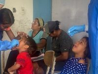 Niños y niñas del sector 4 de Febrero en Maturín recibieron atención médico-asistencial.