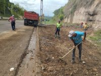 Alcaldía de Maturín sanea punto de acumulación de basura en la UDO Los Guaritos.