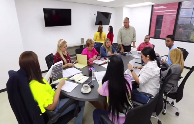 La alcaldesa de Maturín, Ana Fuentes, arrancó la semana informando en sus redes sociales sobre las dos reuniones importantes que sostuvo, “donde conversamos y planeamos diferentes actividades” en beneficio de Maturín.