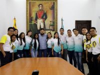 Gobernador Ernesto Luna aplaudió proyectos comunitarios de estudiantes de dos liceos de Punta de Mata