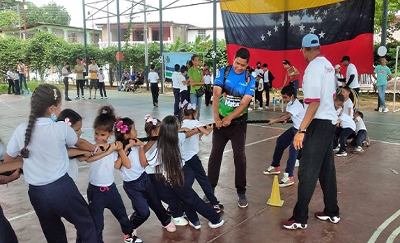 Estudiantes de la escuela Miguel Eduardo Turmero disfrutaron del programa “Imderma va a la escuela”.