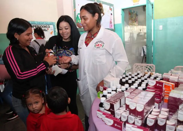 Alcaldesa Ana Fuentes lleva programa “Por amor a nuestros niños” a seis centros educativos de Maturin