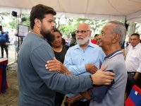 Gobernador Ernesto Luna solicita el decreto para premio regional de periodismo 2024.