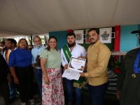 Otorgan orden Leonardo Infante al gobernador Ernesto Luna.