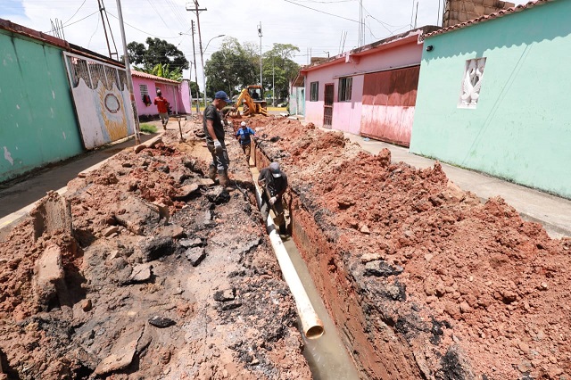 Sustituyen 40 metros de colector de aguas servidas en el sector Villa Paraíso de Maturín.